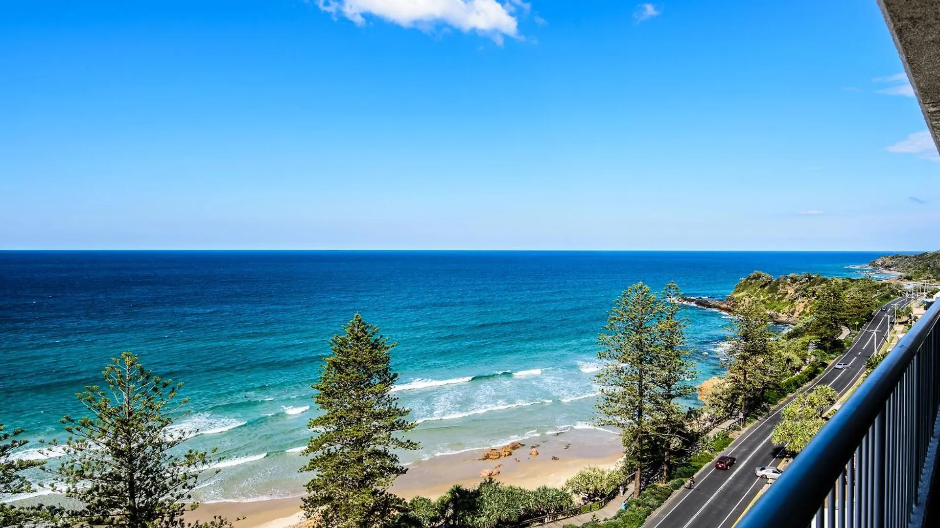 ****  Coolum Caprice Aparthotel Coolum Beach Australia